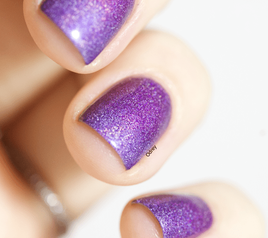 Grandient-crown-of-thistles-A-England3