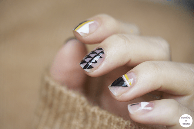 nail-art-triangle-noir-blanc6